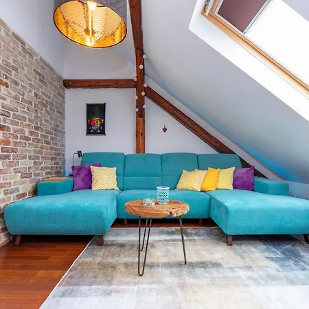 Appartement Beautiful And Romantic Penthouse With Two Terraces Bratislava