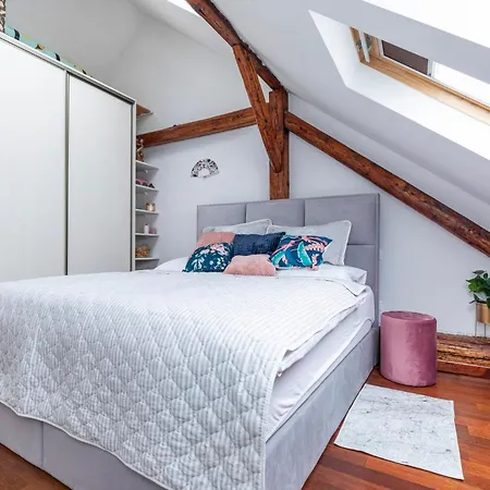 Apartment Beautiful And Romantic Penthouse With Two Terraces *