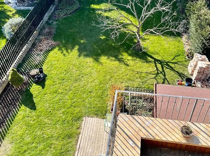 Beautiful And Romantic Penthouse With Two Terraces Apartmán Bratislava