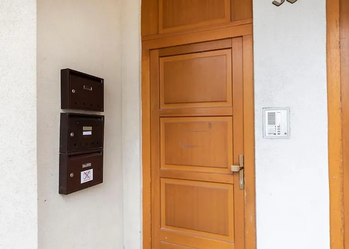 Beautiful And Romantic Penthouse With Two Terraces