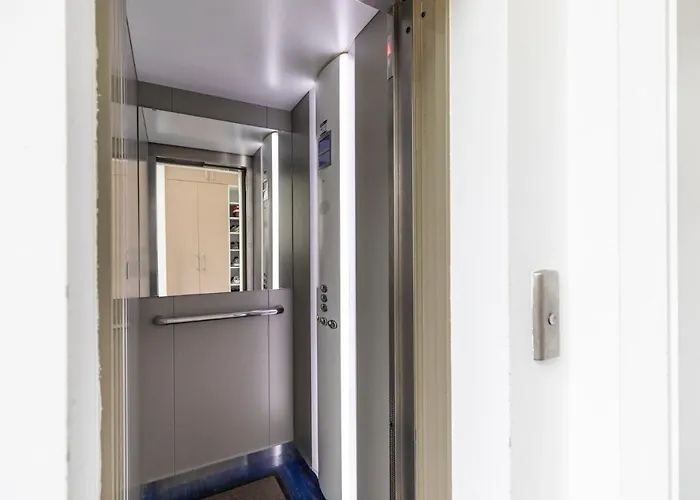 Beautiful And Romantic Penthouse With Two Terraces