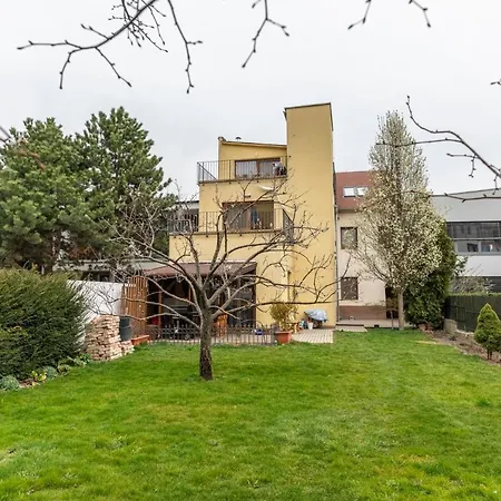 Apartmán Beautiful And Romantic Penthouse With Two Terraces Bratislava